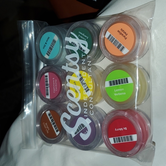 Scentsy Tester 9 pack - Picture 1 of 2